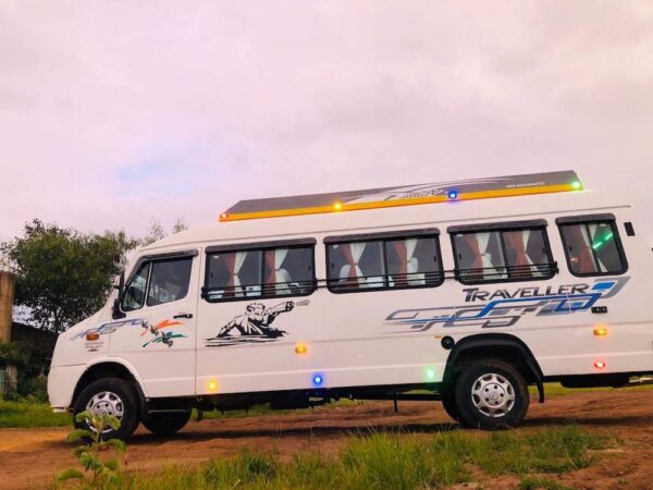 TEMPO TRAVELLER 20 MAHARAJA SEAT VIP COACH - Image 2